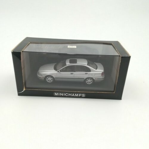 1/43 Volvo S40 Saloon 1996 Silver